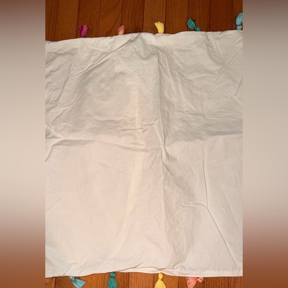 Pottery Barn Teen Tassel Pillow Shams – Set of 2 - Picture 4 of 8